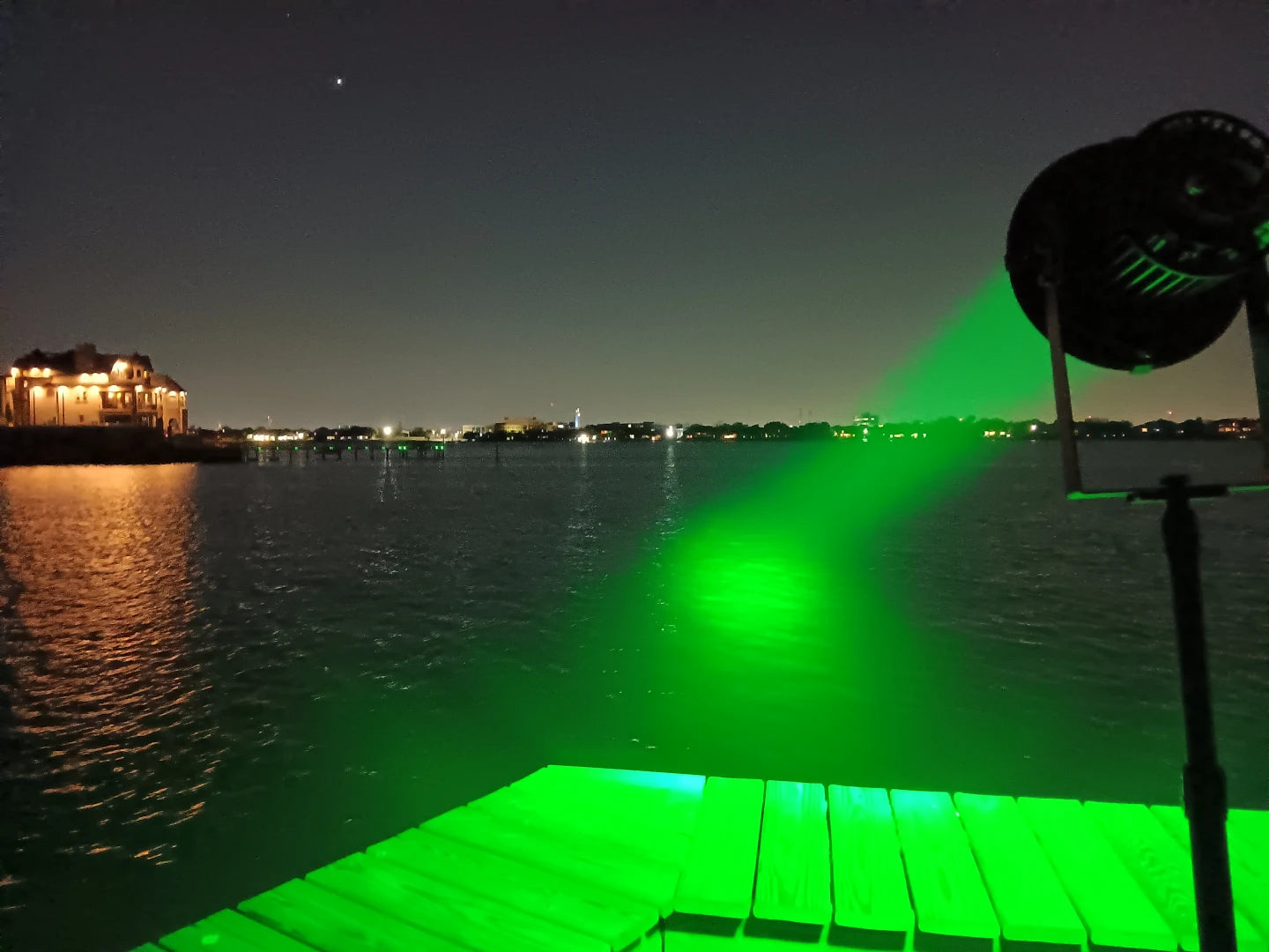 Laser Super Spot 1250 LED Overhead Light – Under Water Green Fishing Lights